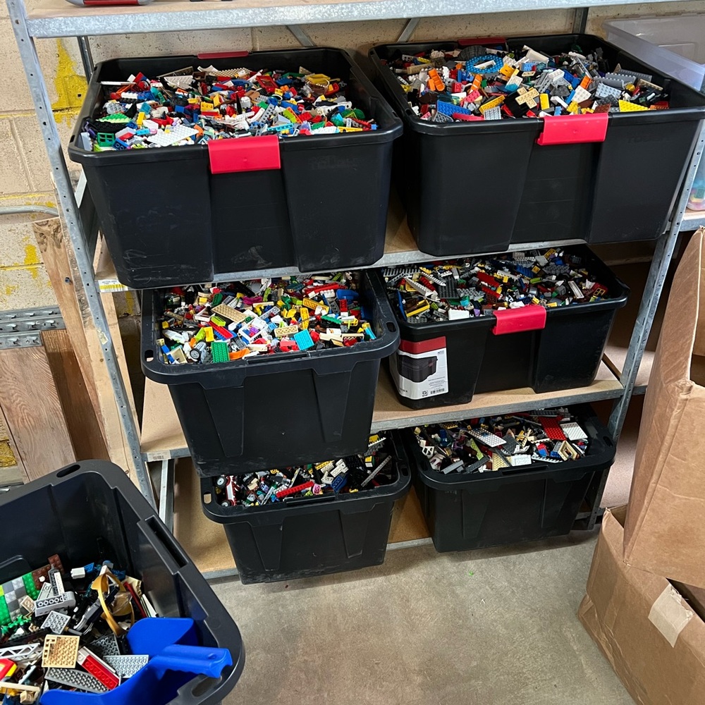 4lbs Genuine LEGO - Bulk Bricks Parts Pieces Lot - Choose Boy or Girl Box - Picture 11 of 11